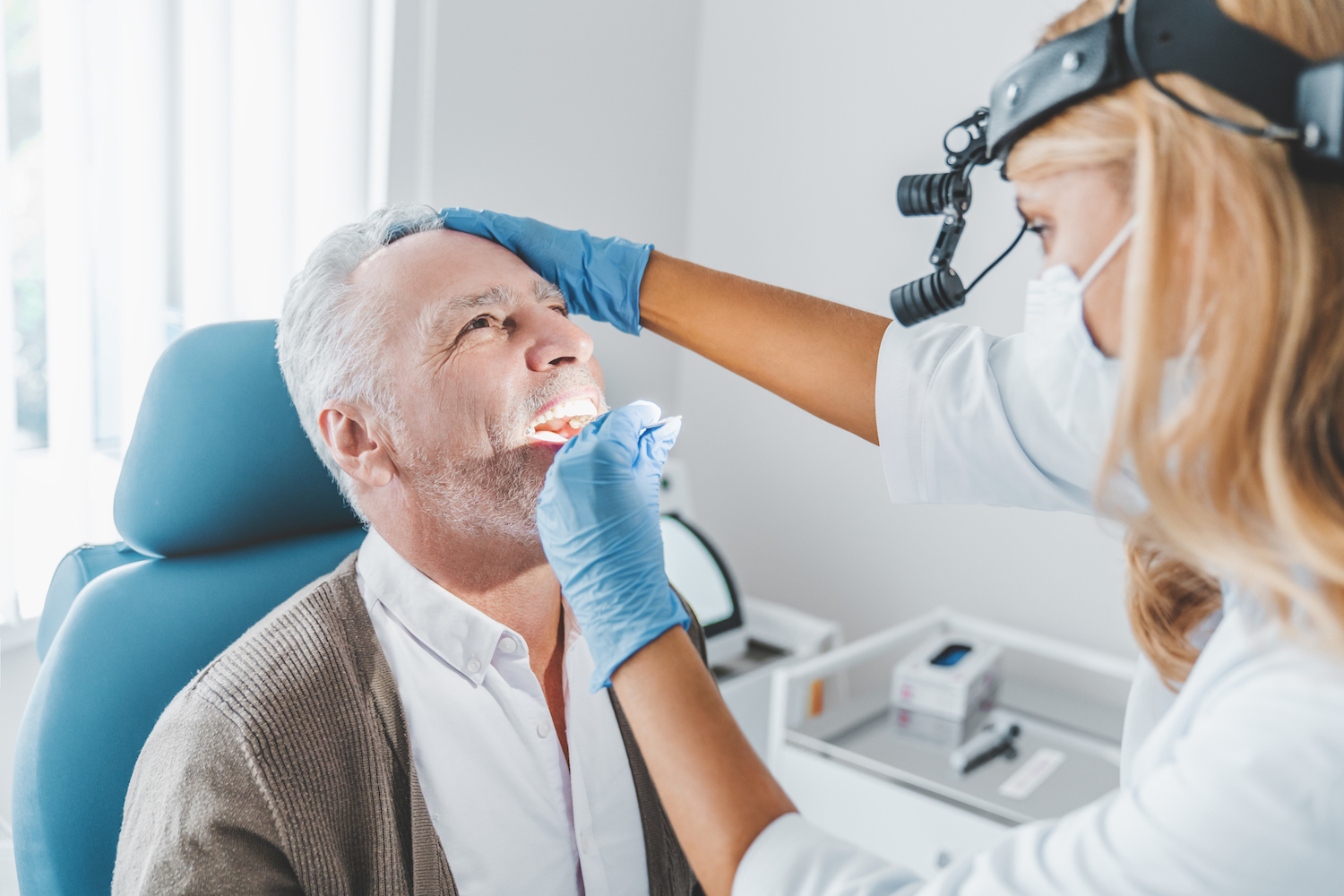 Becoming familiar with the early signs of mouth cancer