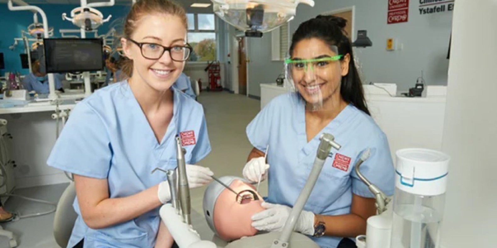 Johnson & Johnson Ltd. and BSDHT join forces to support dental students