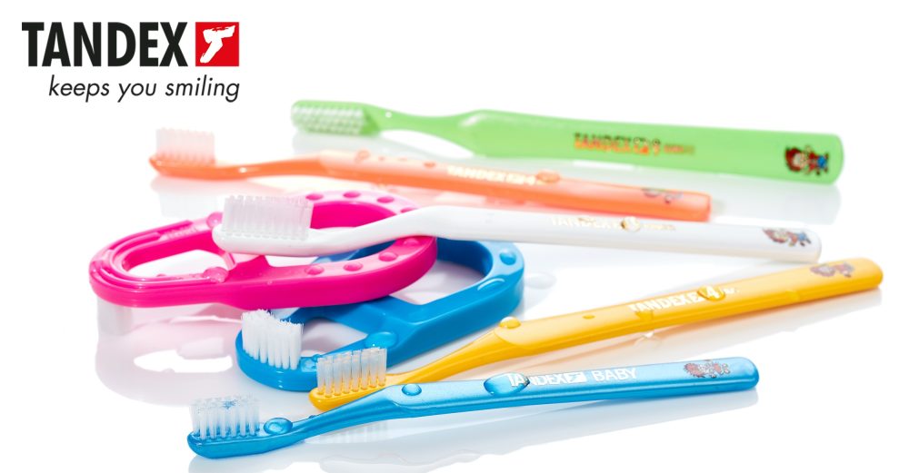 Supporting parents and carers with their children’s oral hygiene